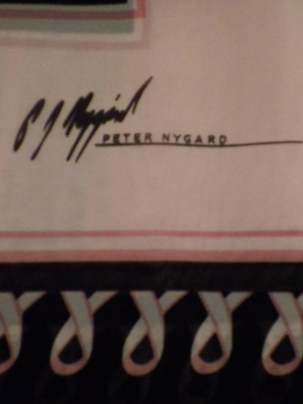 Peter Nygard Women's Scarf - Breast Cancer Awareness 35" Square and Bracelet - Picture 4 of 12